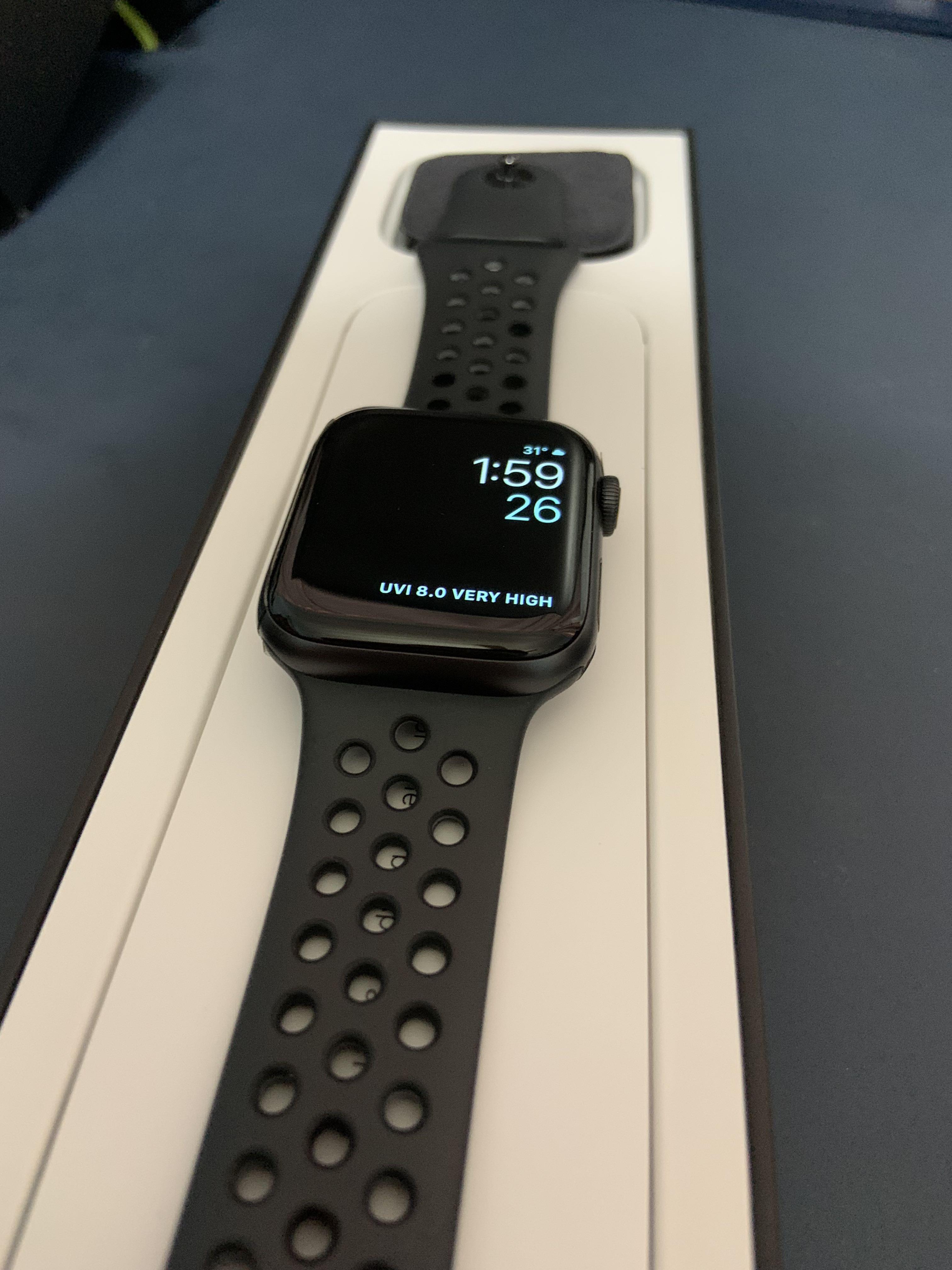 Apple Watch Series 5 Space Grey 44mm Sports Wifi-only, Mobile Phones \u0026  Gadgets, Wearables \u0026 Smart Watches on Carousell