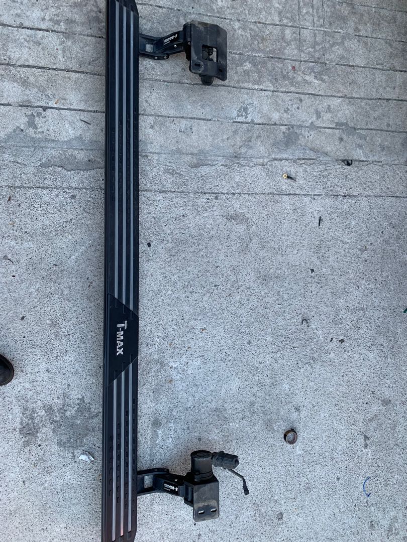 Lc200 Automatic stepboard, Car Parts & Accessories, Body Parts and