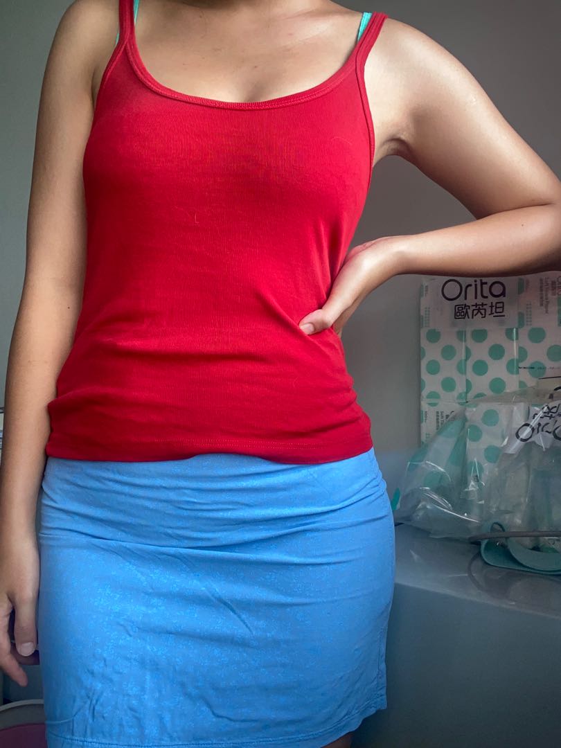 red tank top