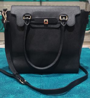 (Category: ) located in . Submitted by addictedtoshoes (Listing ID 1103223610, Image 1). Description: .