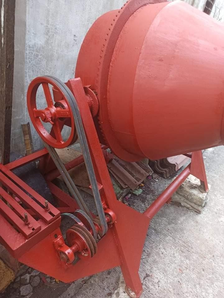 Concrete Cement Mixer, Everything Else, Looking For on Carousell