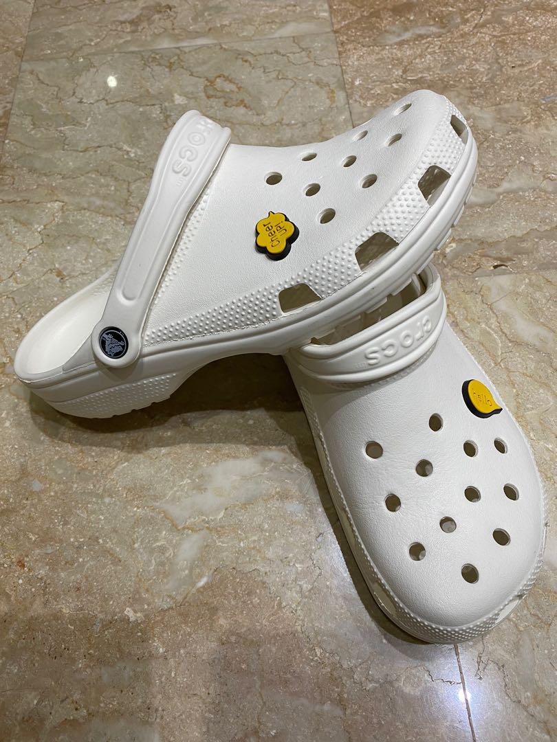 crocs w10 size