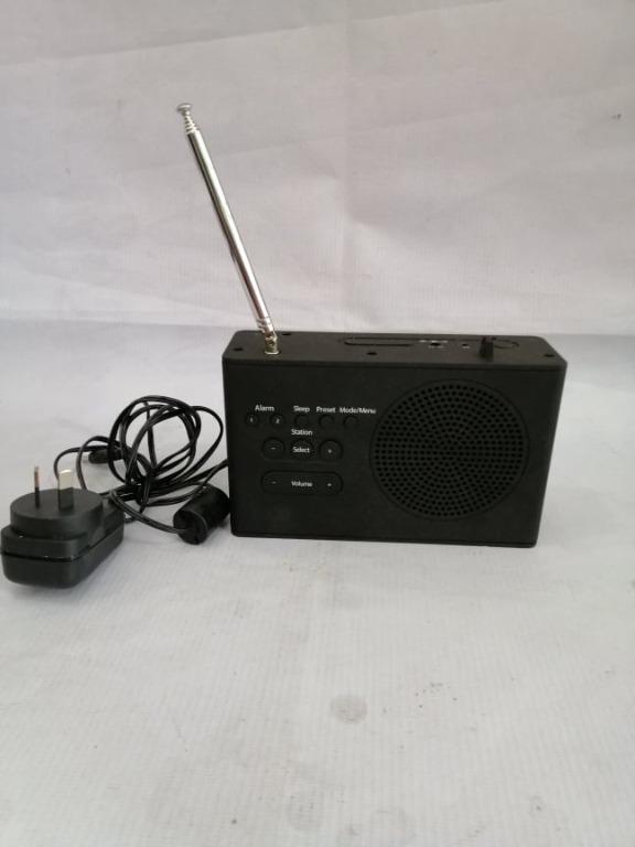 Dab and Clock Radio (Category: Soundbars, Speakers & Amplifiers) located in San Pedro. Submitted by aus-plus (Listing ID 1103216855, Image 3). Description: Dab and Clock Radio -Dab&FM radio -2x1a USB charging ports -10 radio presets -sleek mesh grill -AUX input -Dual alarm -Built in 2 x 2W stereo speakers -Dimmable display -LCD display.