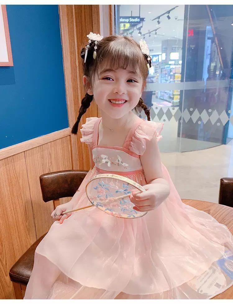 modified hanbok