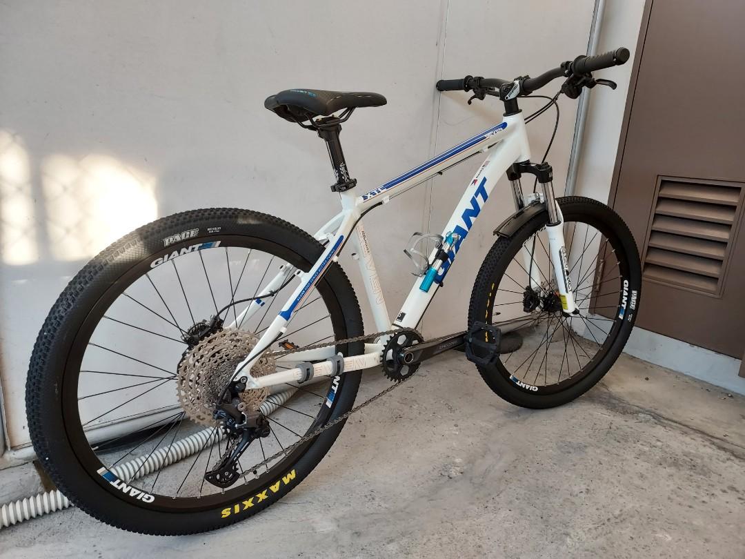 GIANT XTC 26ERS (Category: Bicycles) located in Paranaque City. Submitted by jm0313 (Listing ID 1103135257, Image 3). Description: *GIANT XTC ALLOY 26ERS *XCT SUNTOUR FORK *SHIMANO PRO HANDLE BAR *SHIMANO STEM *SHIMANO SEAT CLAMP *GROUP SET SHIMANO "DEORE" 12'SPEED *SHIMANO BRAKE SET *MAXXIS TIRE *CONTINENTAL INSIDE INTERIOR *GIANT PEDALS Negotiable.☝🤏.