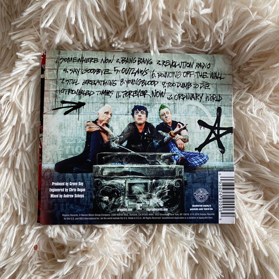 Green Day Revolution Radio CD, Hobbies & Toys, Music & Media, CDs