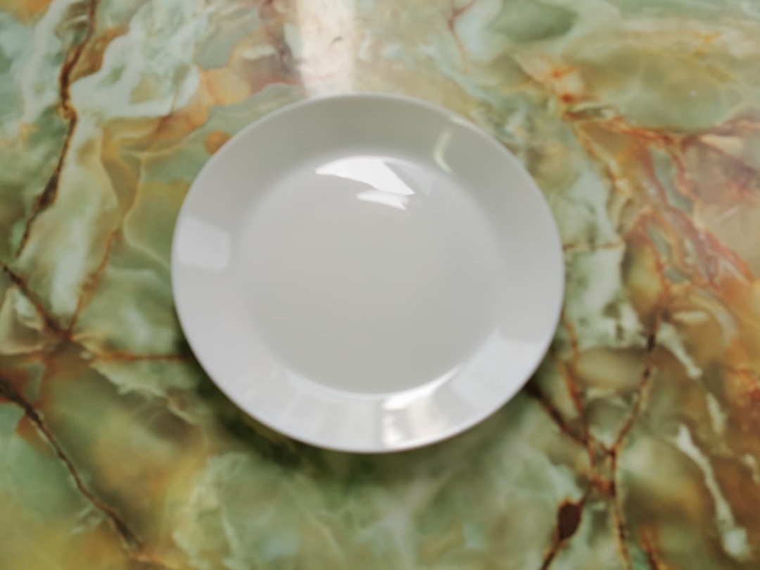 IKEA white ceramic plates, Furniture & Home Living, Kitchenware