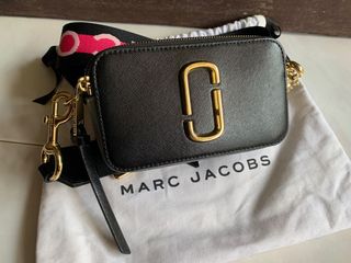 (Category: ) located in . Submitted by jojitozboutique (Listing ID 1103203713, Image 1). Description: .