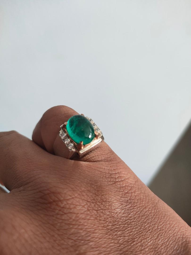 Men Ring (Category: Precious Stones) located in Singapore. Submitted by apis262109 (Listing ID 1103205111, Image 3). Description: -Near to 5ct Zambia Emerald(Zamrud) -Silver 960 -Gold mood claw(kuku suasa) -Ring size 16.