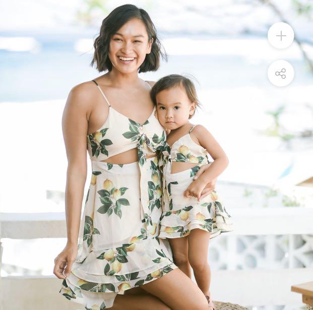Mom and baby outlet twinning clothes