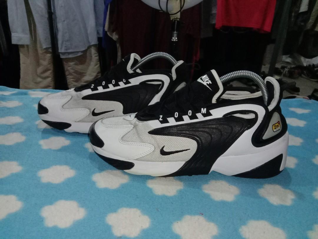 Nike zoom 2000 Men s Fashion Footwear Sneakers on Carousell