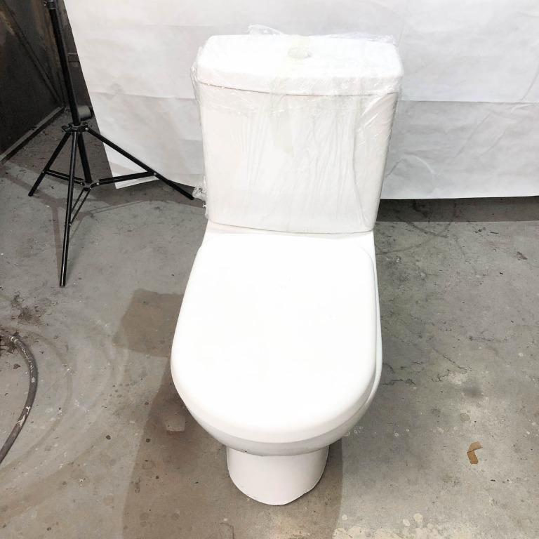 [P1] ECONAX Brand Ceramic Toilet Bowl Mangkuk Tandas, Furniture
