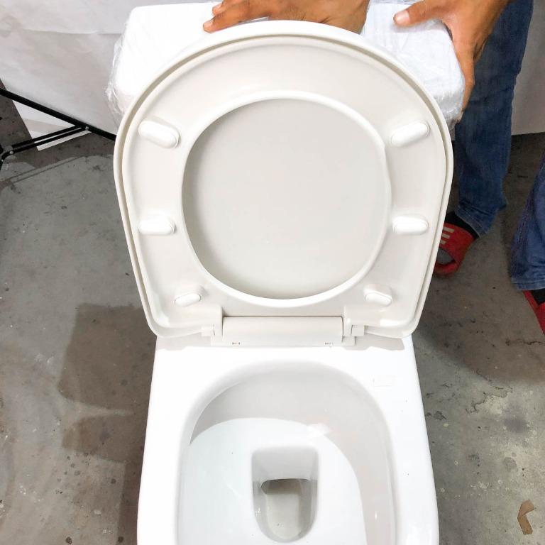 [P1] ECONAX Brand Ceramic Toilet Bowl Mangkuk Tandas, Furniture