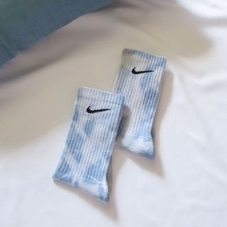 blue and white nike socks