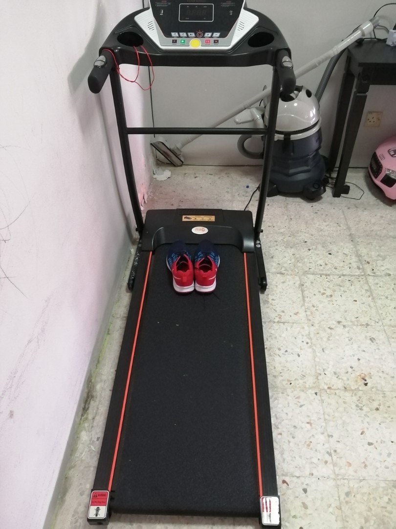 Treadmill ZT1800, Sports Equipment, Exercise & Fitness, Cardio