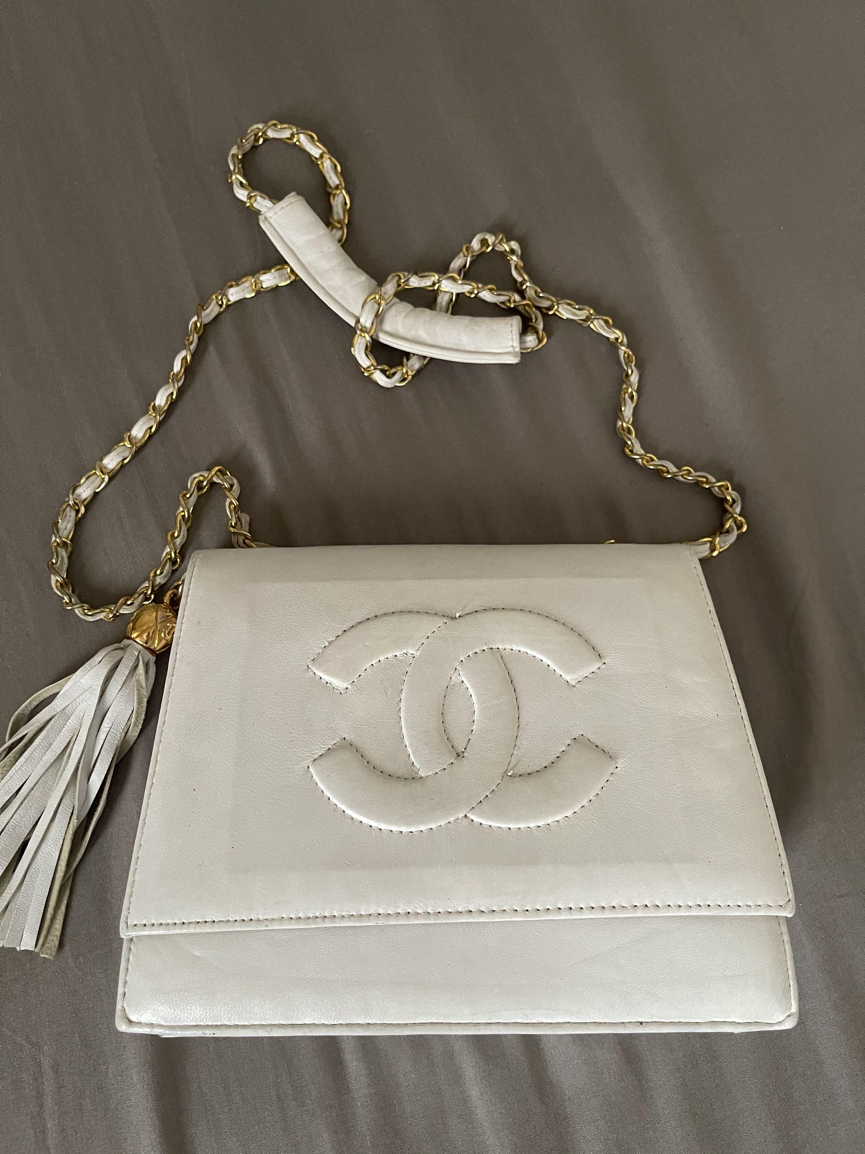 Vintage 80s Chanel White Flap Tassel Bag 