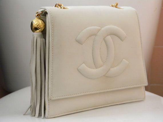 Vintage 80s Chanel White Flap Tassel Beg Women s Fashion Bags