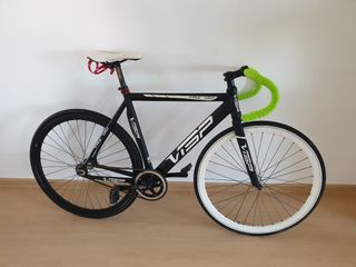(Category: ) located in . Submitted by 3gear (Listing ID 1103229851, Image 1). Description: .