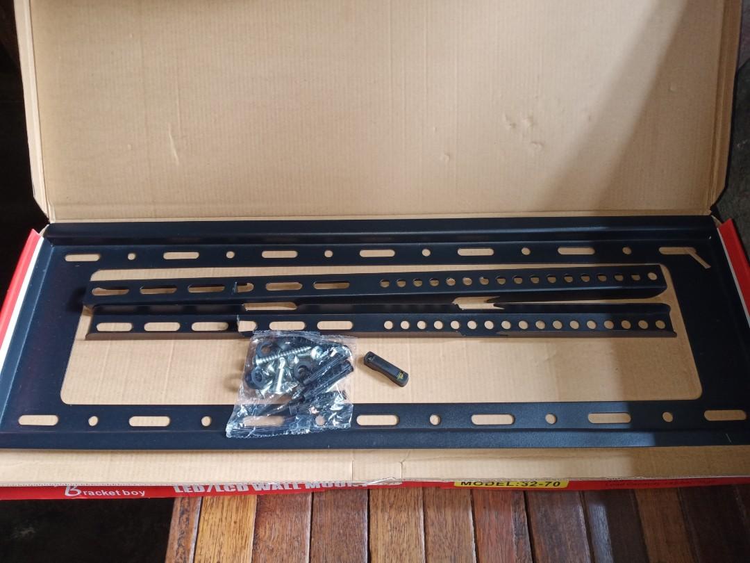 32"-70 " Tv wall bracket (Category: TV Parts & Accessories) located in Quezon City. Submitted by LgbtMerch (Listing ID 1103362397, Image 2). Description: .