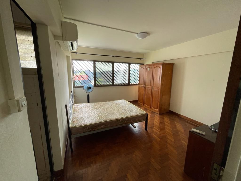 (Category: ) located in . Submitted by lsx1406 (Listing ID 1103404280, Image 1). Description: .