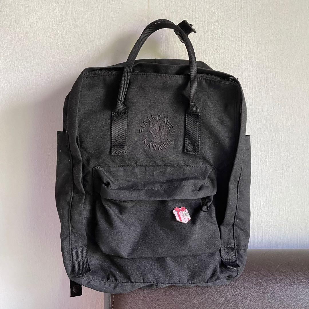 Re store kanken black