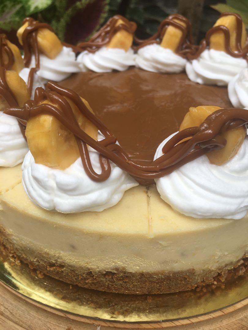 Banoffee cheesecake (Category: Homemade Bakes) located in San Juan City. Submitted by iambernie (Listing ID 1103465290, Image 1). Description: 8 inch cheesecake with graham crust, real cream cheese with lakatan bananas and home made dulce de leche Please order 3 days ahead Pick up by car only .