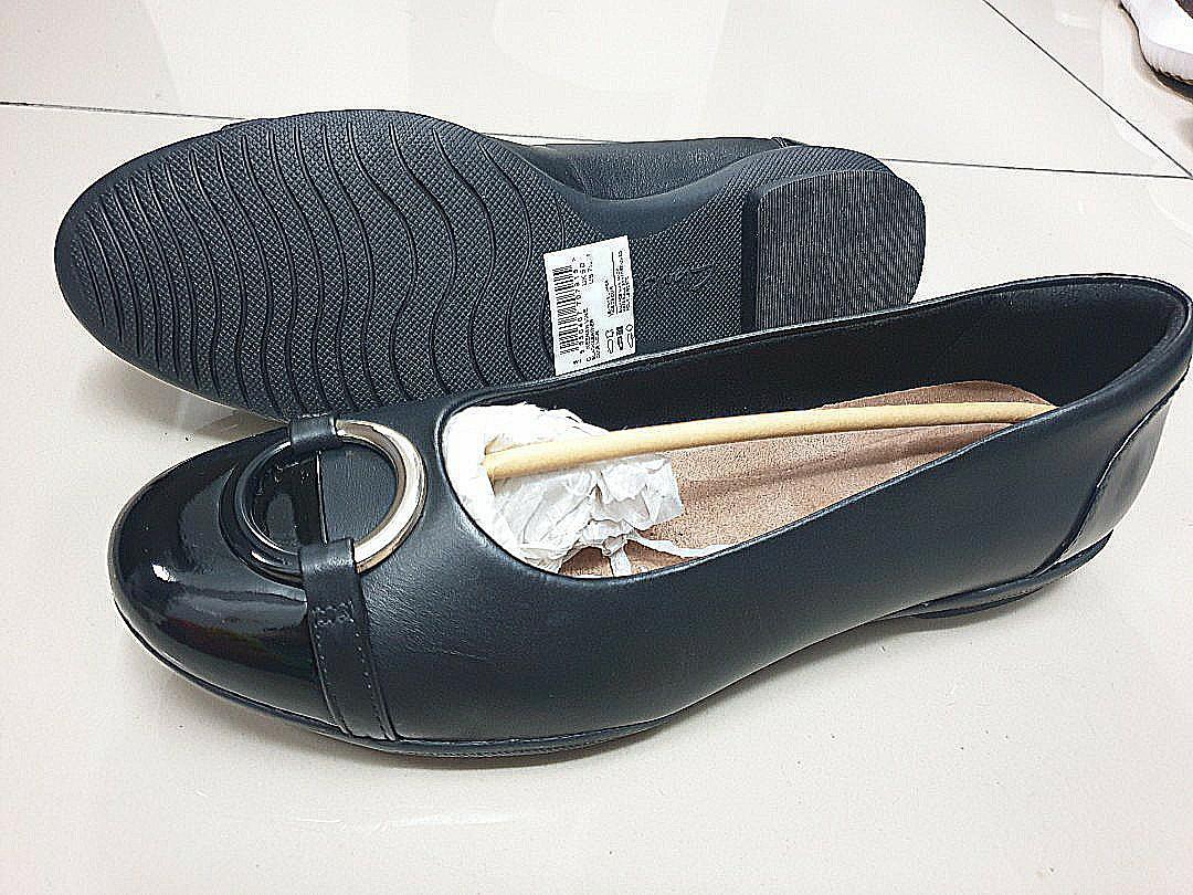 Clarks neenah vine online