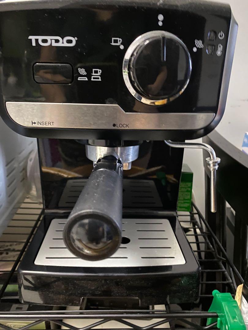 coffee machine (Category: Coffee Machines & Makers) located in Singapore. Submitted by jorodie (Listing ID 1103445375, Image 2). Description: .