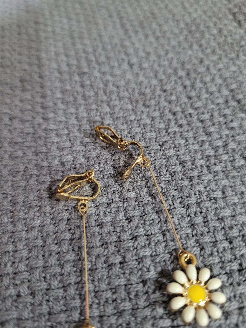 Daisy clip on sale earrings