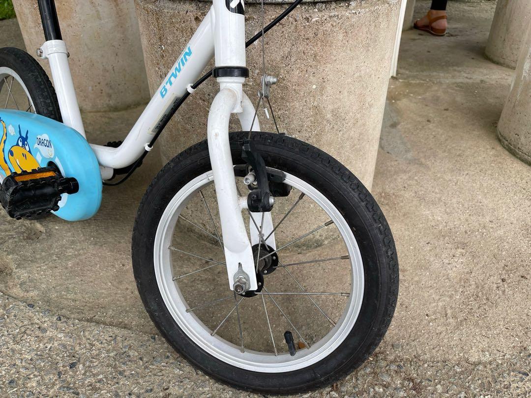 Decathlon 14 inch bike kids with stabilisers Sports Equipment