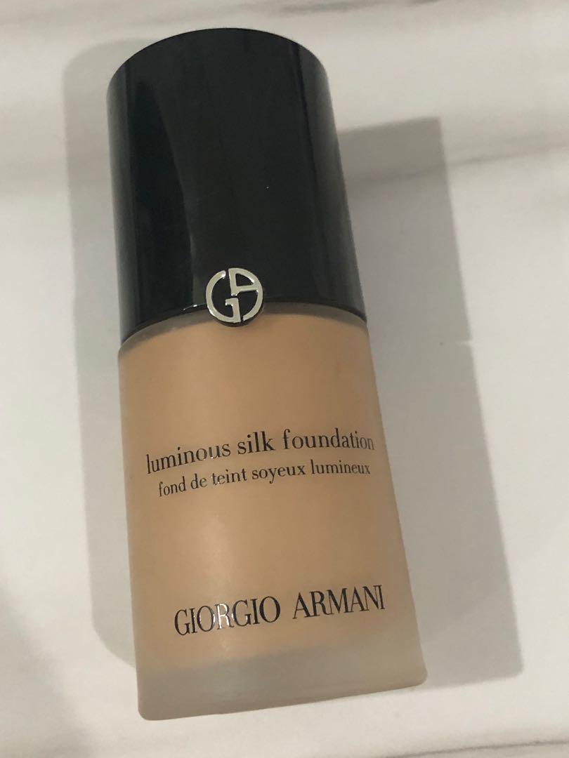 Giorgio Armani - # shade Luminous Silk Foundation (Similar to NARS Santa  Fe or Punjab, MAC NC25), Beauty & Personal Care, Face, Makeup on Carousell