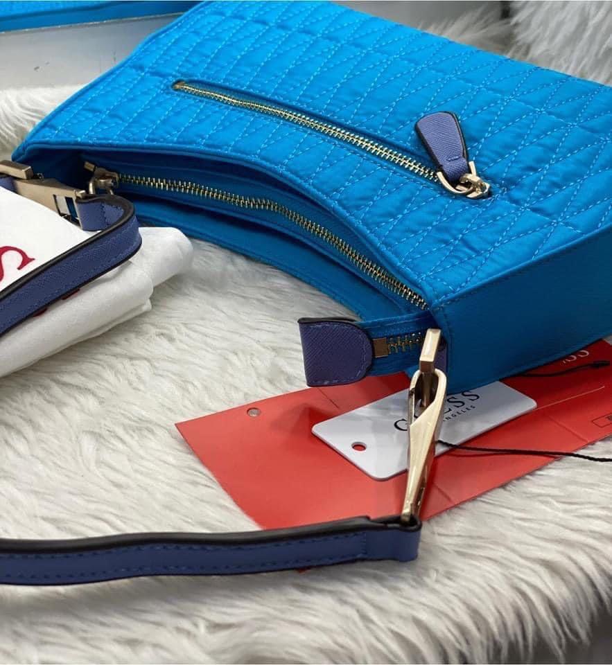 GUESS Layla Shoulder Bag, Women's Fashion, Bags & Wallets, Wallets