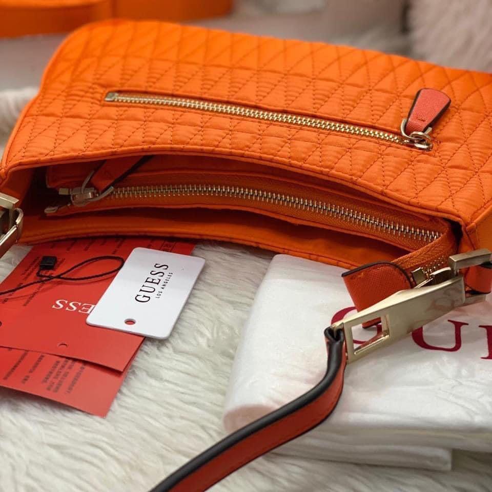 GUESS Layla Shoulder Bag, Women's Fashion, Bags & Wallets, Wallets