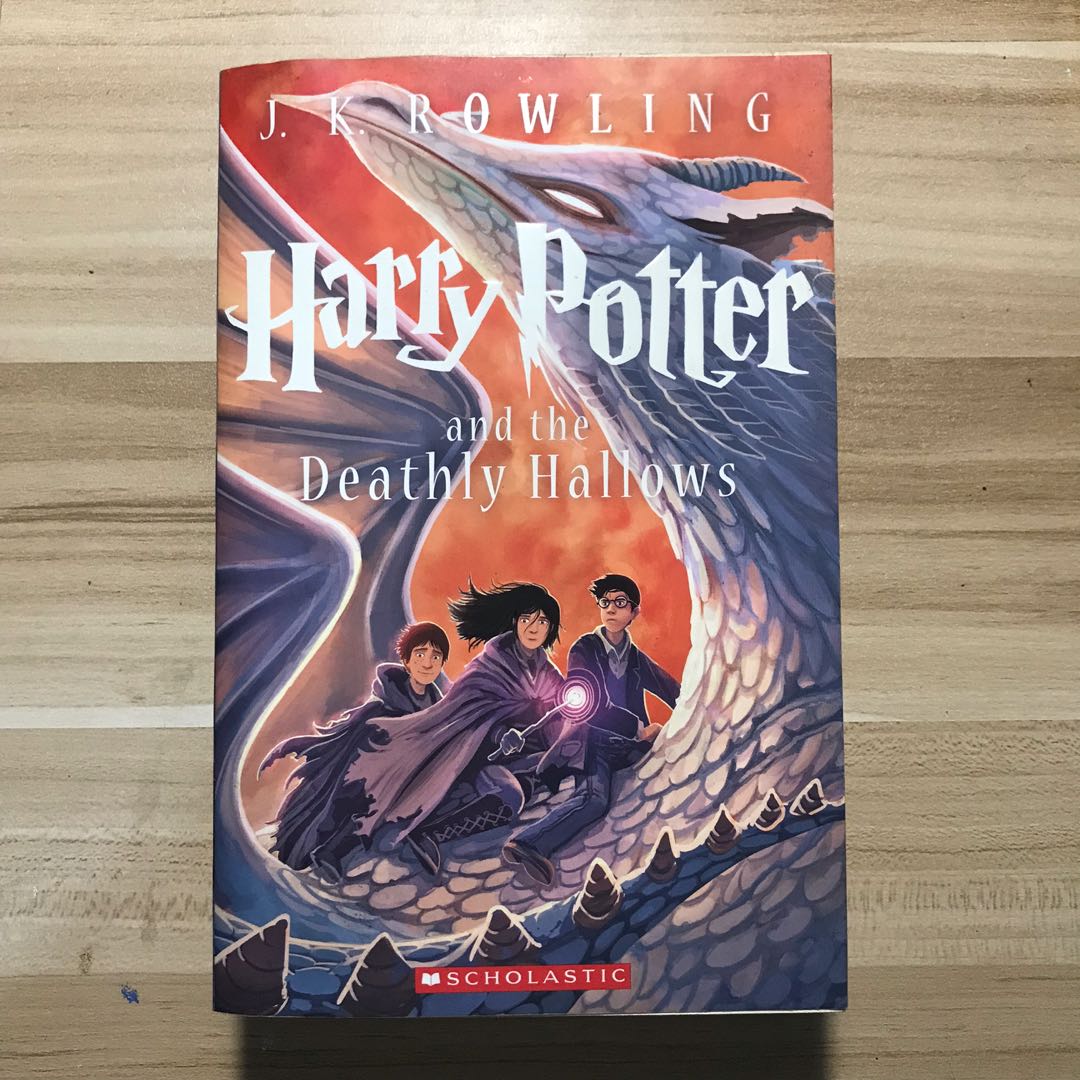 Harry Potter and the Deathly Hallows (Harry Potter #7) ((black and white  cover)) - Teaching Toys and Books