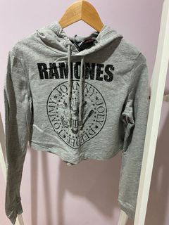 (Category: ) located in . Submitted by preloved_xs (Listing ID 1103440242, Image 1). Description: .