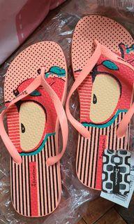Ipanema Slippers size 8