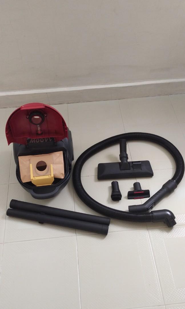 LG 1400W Vacuum Cleaner, TV \u0026 Home 