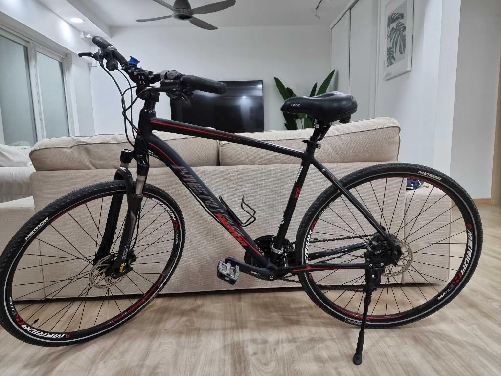 Merida Crossway 300 52cm Sports Equipment Bicycles Parts