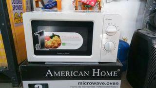 Microwave Oven 20Liters White (American Home)