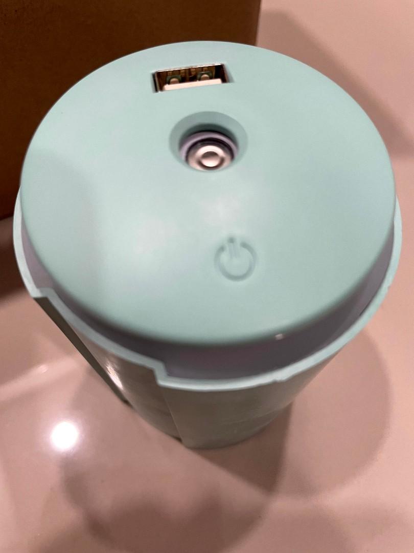 Multifunction Humidifier Diffuser (Category: Other Home Decor) located in Kuala Lumpur. Submitted by wecareessentials (Listing ID 1103379983, Image 2). Description: Multifunctional Humidifier.