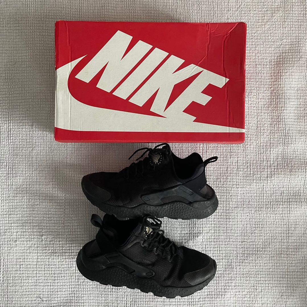 Air huarache hotsell vs ultra