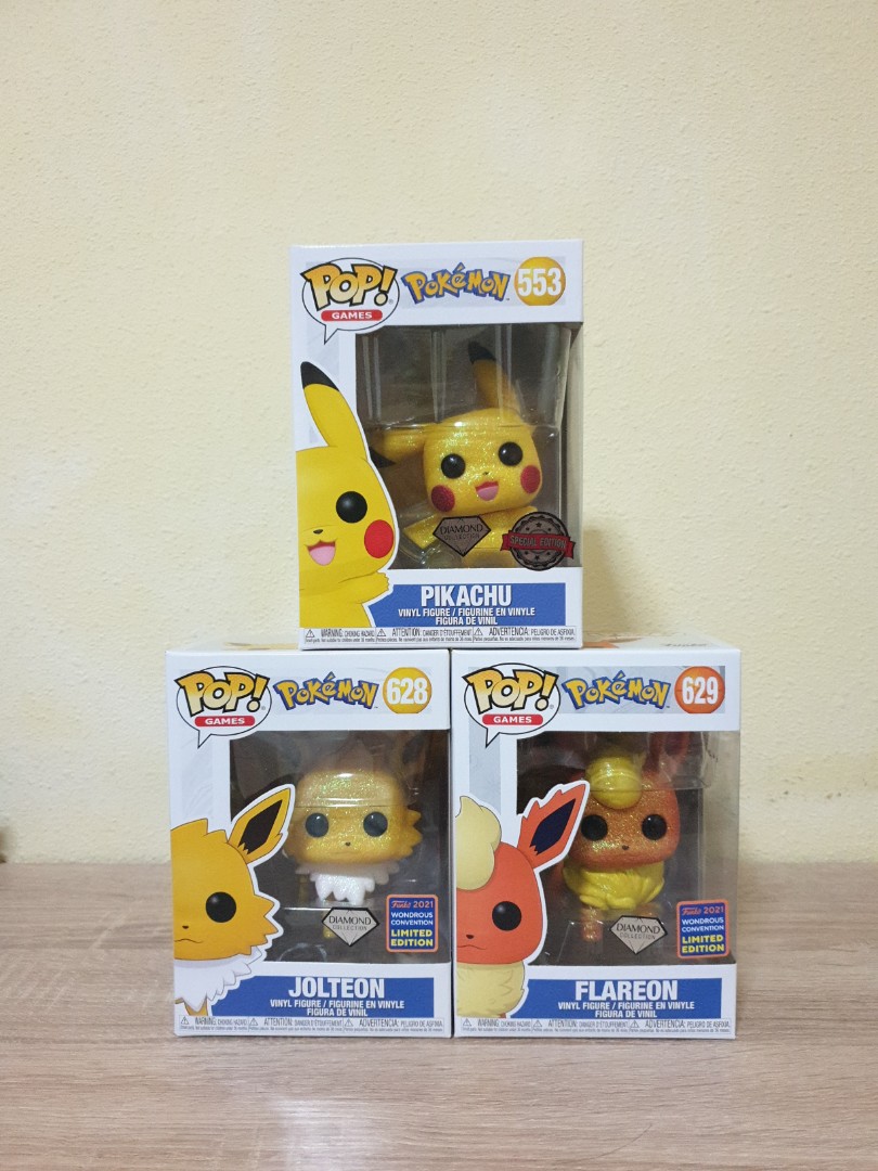 Funko Pop Jolteon Pokemon De Raio Sparky Tipo Elétrico - Funko