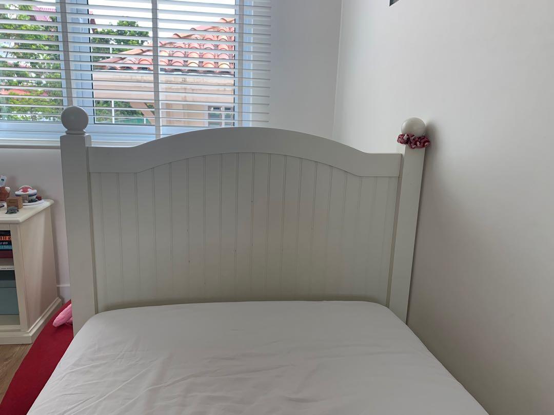 Pottery barn store twin mattress