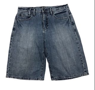 (Category: ) located in . Submitted by 96store (Listing ID 1103412290, Image 1). Description: .