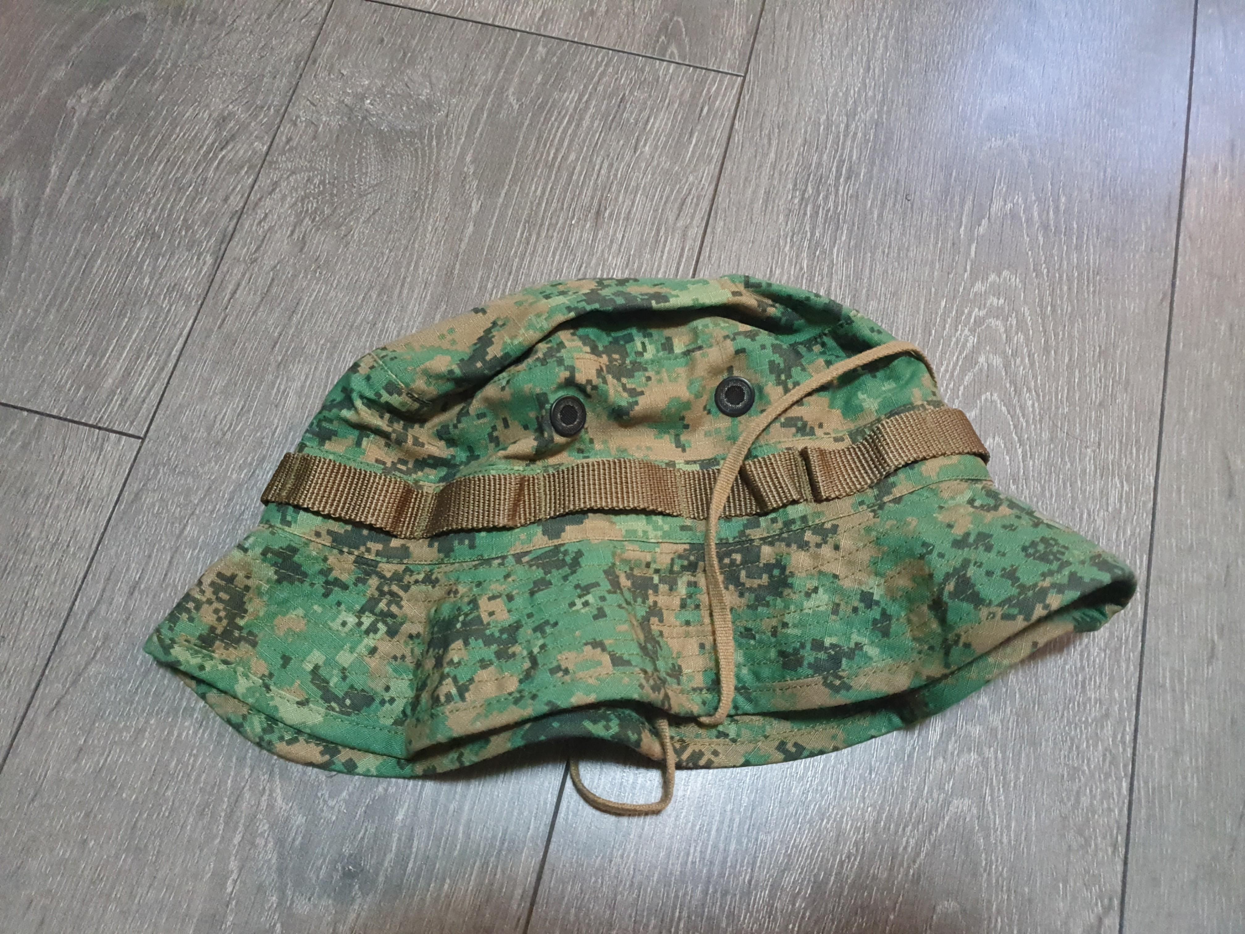 SAF Jungle Hat, Men's Fashion, Watches 