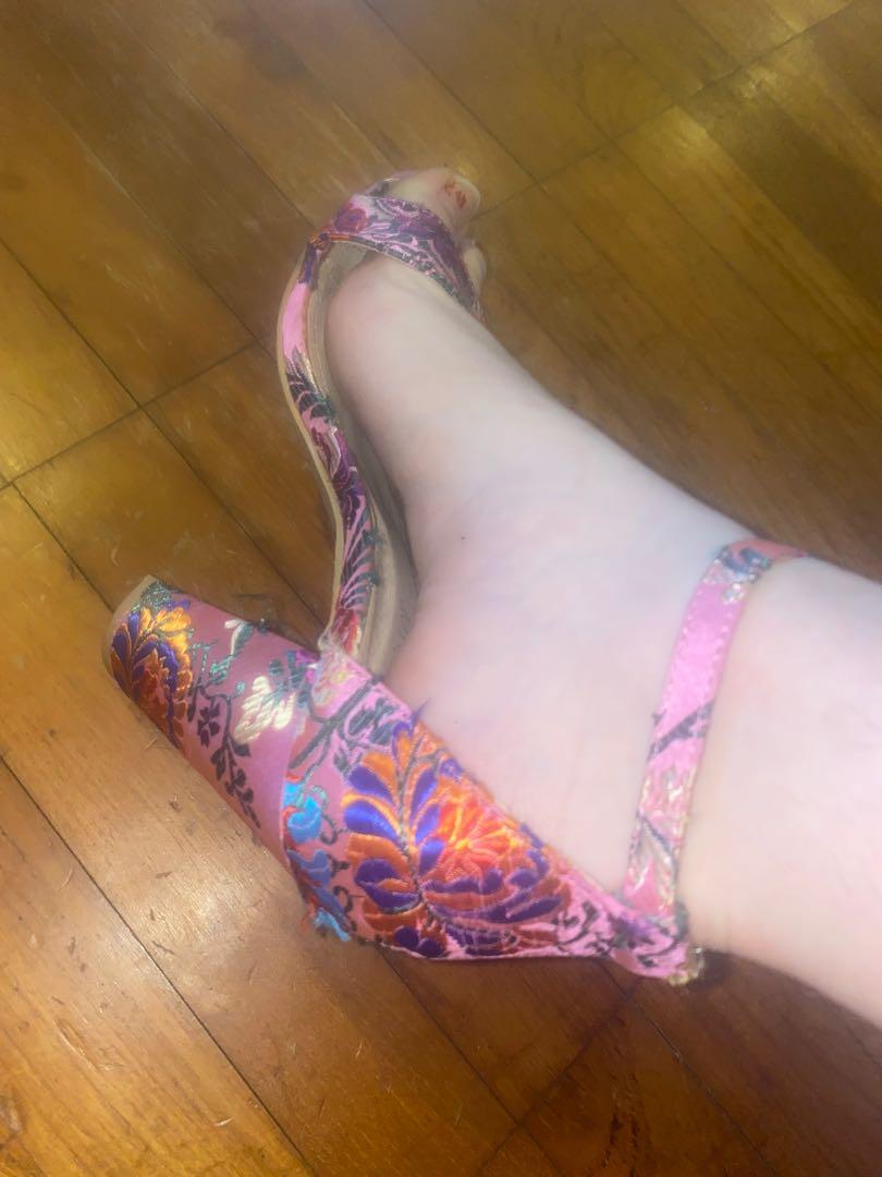 Pink shoes size 9 hotsell