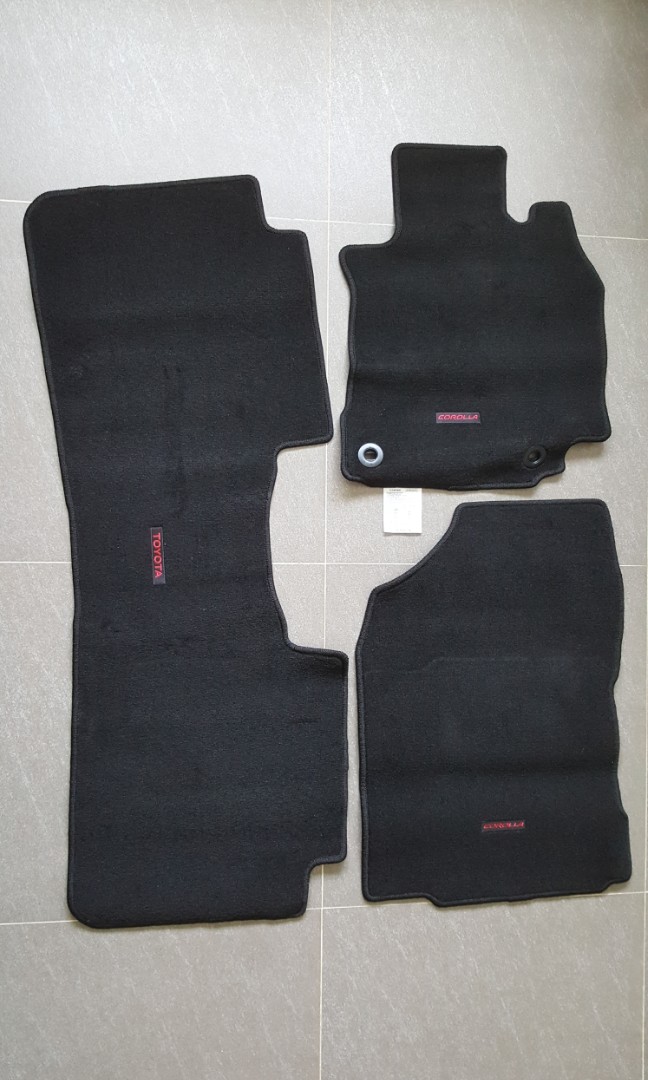 Toyota Corolla Altis floor mat, Car Accessories, Accessories on Carousell