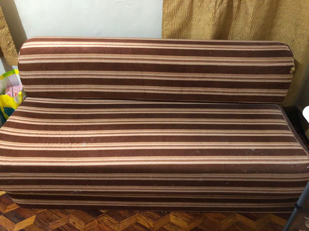 Uratex Sofa Bed For Sale (Category: Sofas) located in Muntinlupa City. Submitted by labellaizzy (Listing ID 1103338437, Image 1). Description: Seldom used Rfs: Need Space for other furniture Price is negotiable just PM Size: Queen Size Bed when nakahiga .