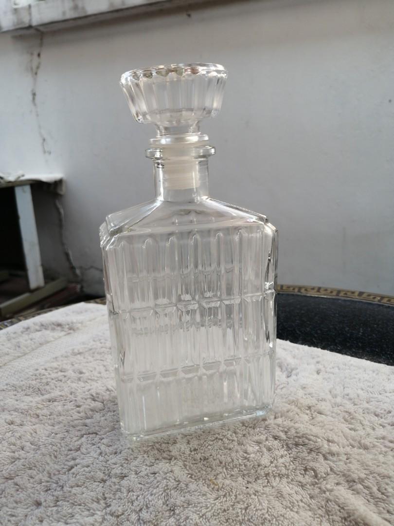 England Crystal Brandy Decanter, Hobbies & Toys, Collectibles &  Memorabilia, Vintage Collectibles on Carousell