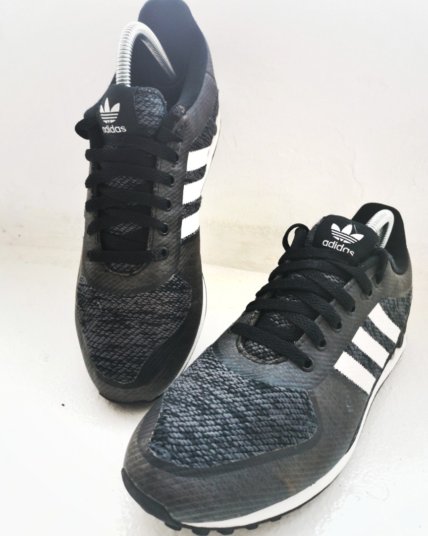 Adidas la top trainer cali